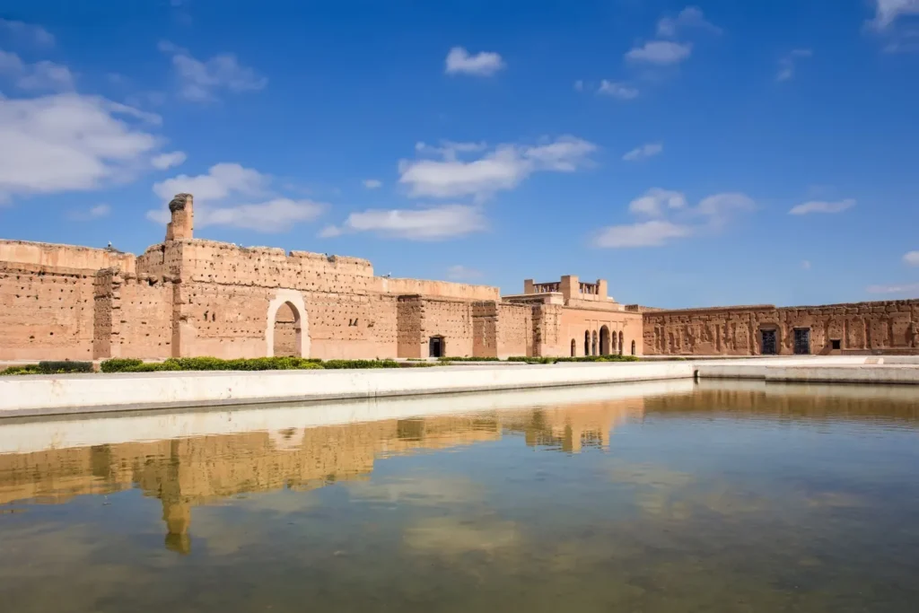 Visite El Badi Palace with a private driver